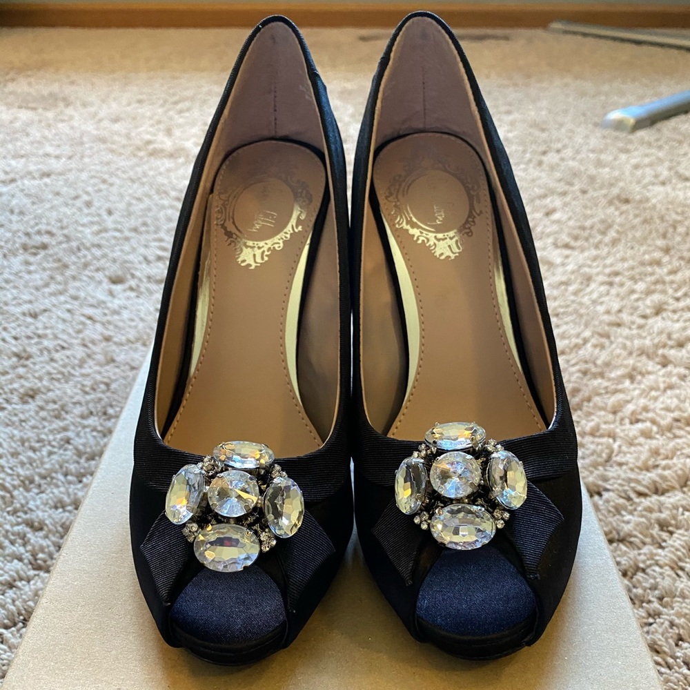 Sam and Libby Peeptoe Pumps